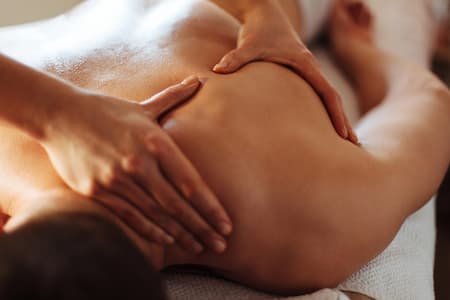 The Healing Power of a Therapeutic Massage Thumbnail